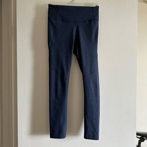 Outdoor Voices Women’s 7/8 Length Navy Blue Athletic Leggings size XS EUC